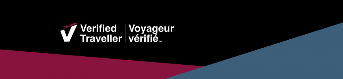 Un graphique du logo « Voyageur vérifié » sur un fond décoratif